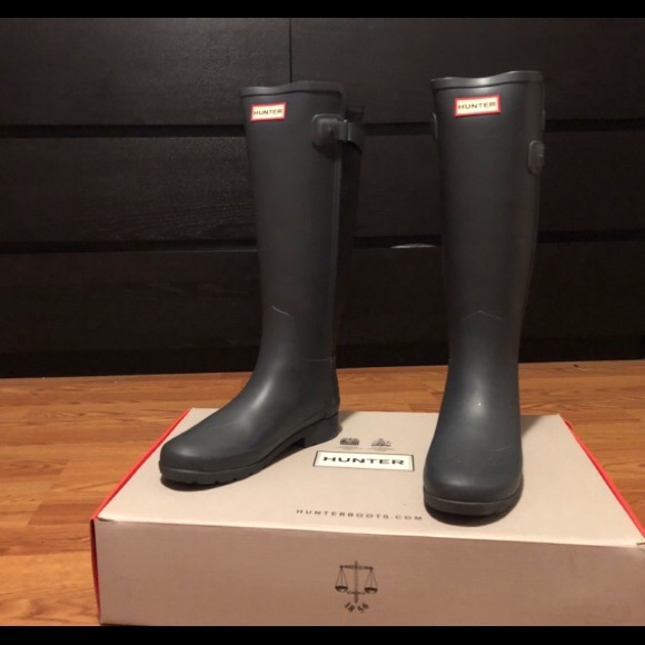 Hunter refined back strap boots